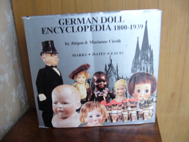 Aux éditions german dolls Encyclopédia 1800/1939 